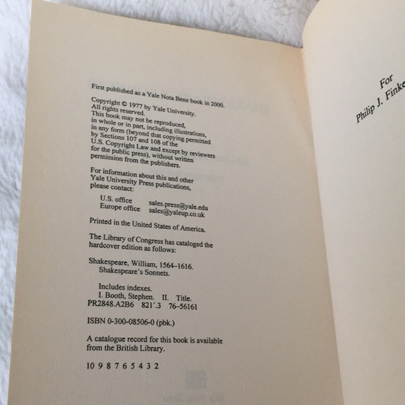 Essay on Shakespeare’s Sonnets by Stephen Booth (Lot of 2 Books) Yale University - Picture 10 of 15